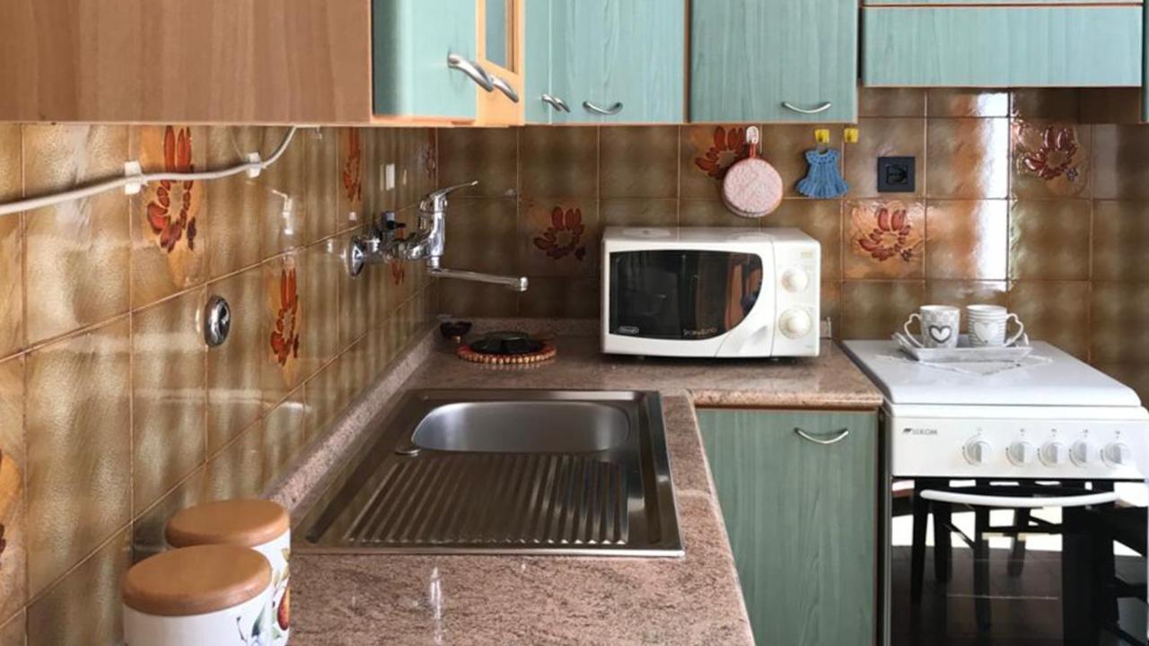 Casa Vacanze Zarinu Orgosolo Bagian luar foto