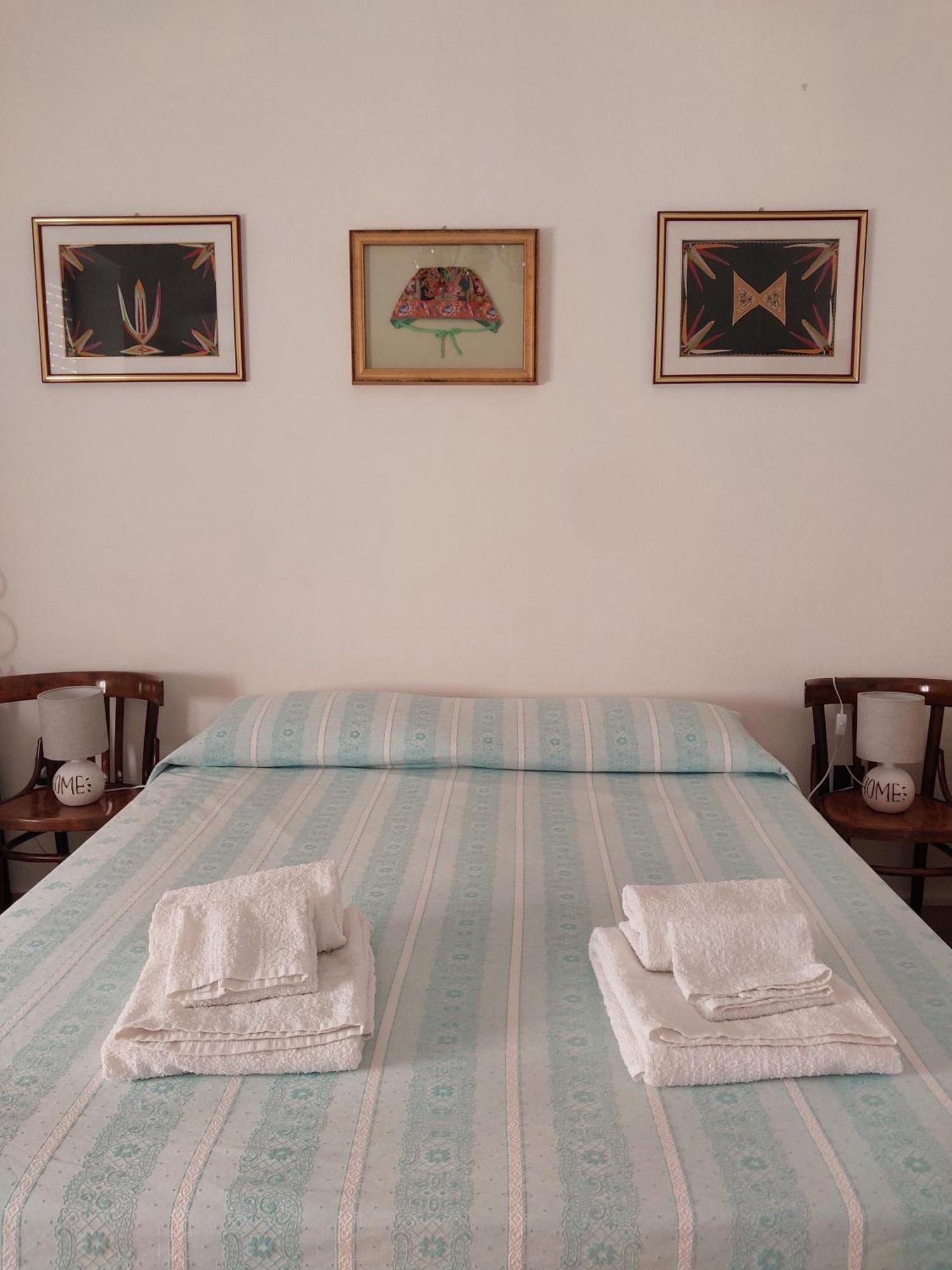 Casa Vacanze Zarinu Orgosolo Bagian luar foto