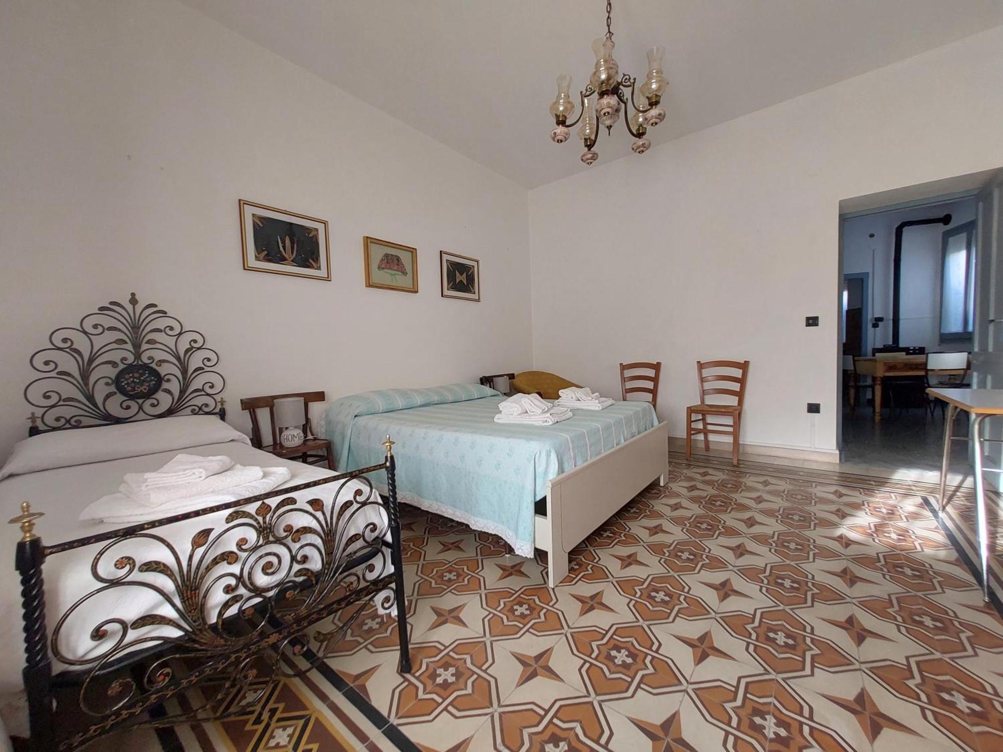 Casa Vacanze Zarinu Orgosolo Bagian luar foto