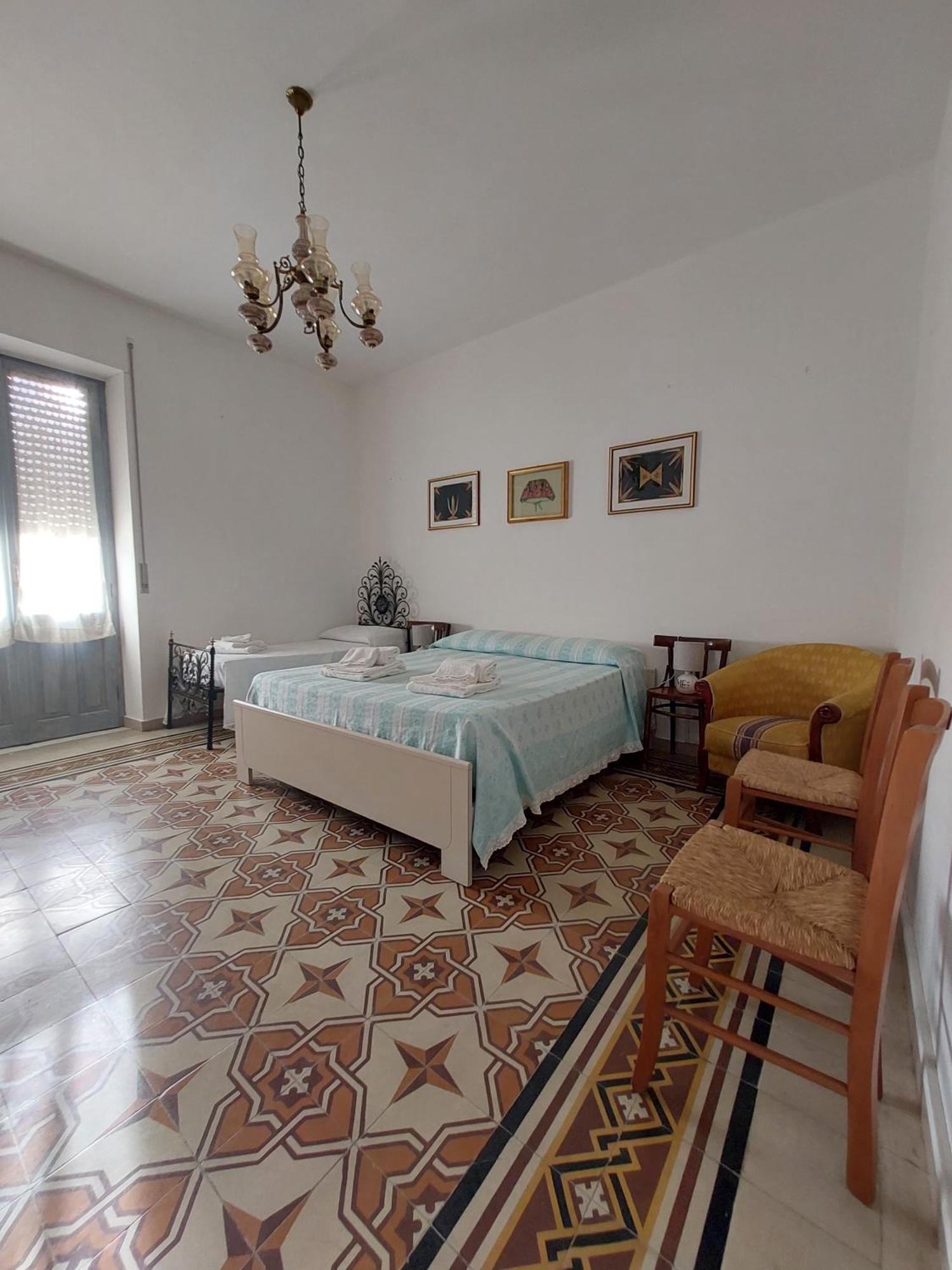 Casa Vacanze Zarinu Orgosolo Bagian luar foto