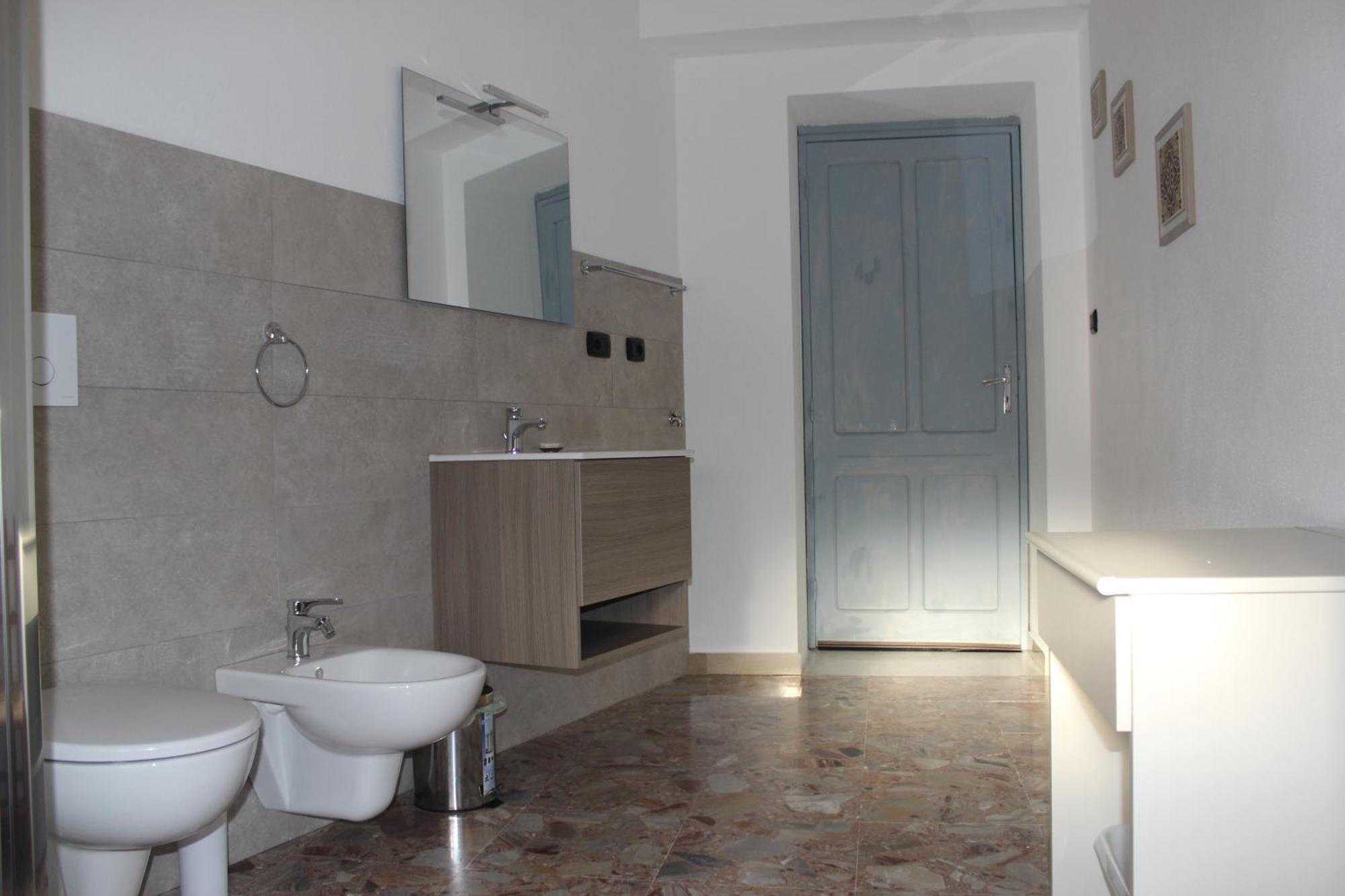Casa Vacanze Zarinu Orgosolo Bagian luar foto